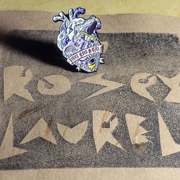 Fight Like a Girl Anatomical Heart Enamel Pin - Picture 3 of 7
